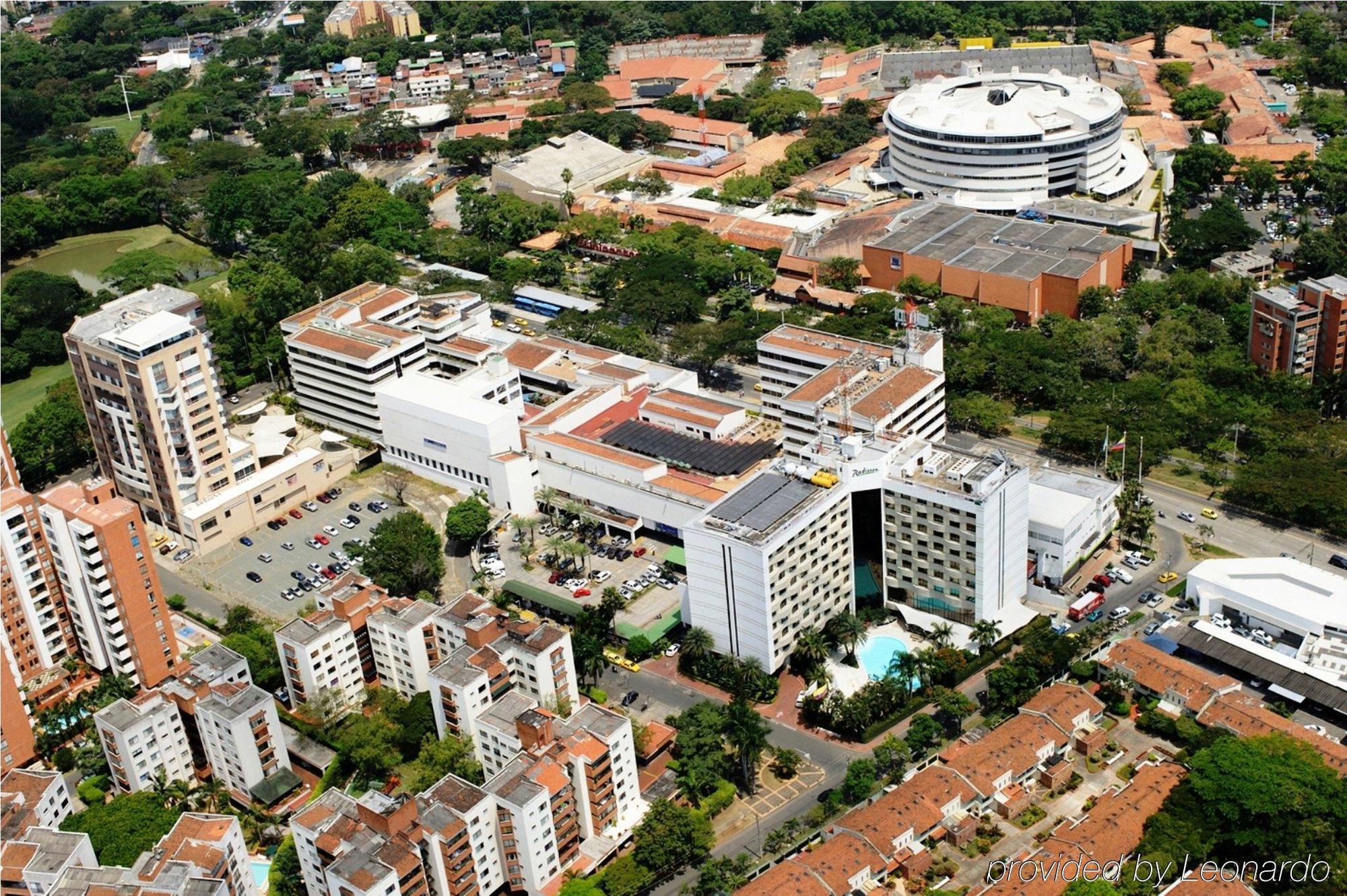 Отель Nh Cali Royal Экстерьер фото